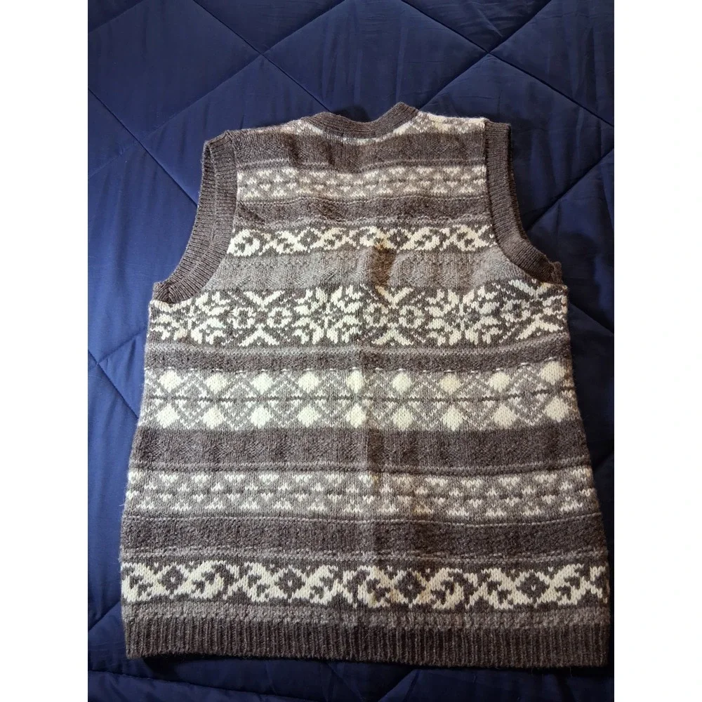 LL Bean Vintage Mens Brown Fair Isle 100% Wool Button Front Sweater Vest USA M